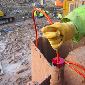 Employee carrying out diagnostic testing